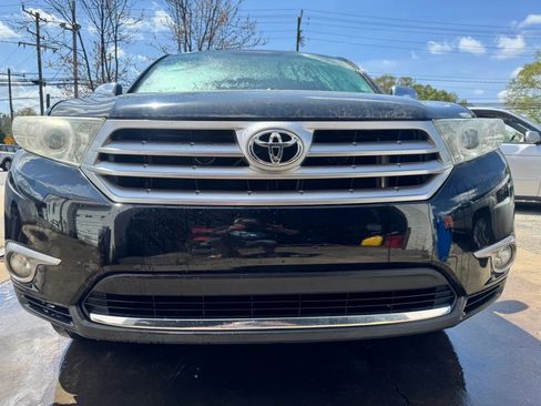 Used 2012 Toyota Highlander Limited w/ Tow Pkg image 6