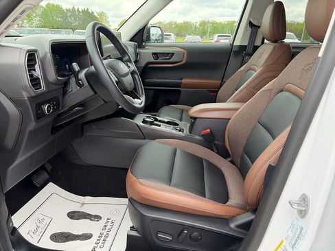 Used 2025 Ford Bronco Sport Outer Banks w/ Outer Banks Tech Package+ AWD/4WD image 18