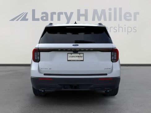 New 2026 Ford Explorer Active AWD/4WD image 5
