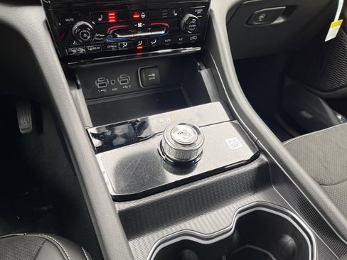 New 2025 Jeep Grand Cherokee L Altitude image 35