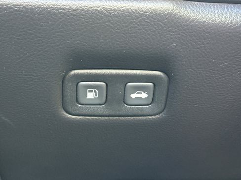 Used 2008 Chevrolet Corvette Coupe w/ Preferred Equipment Group RWD image 39
