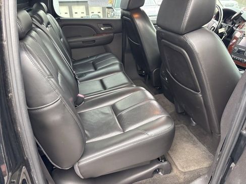 Used 2007 Chevrolet Avalanche LTZ w/ LTZ Preferred Equipment Group image 8