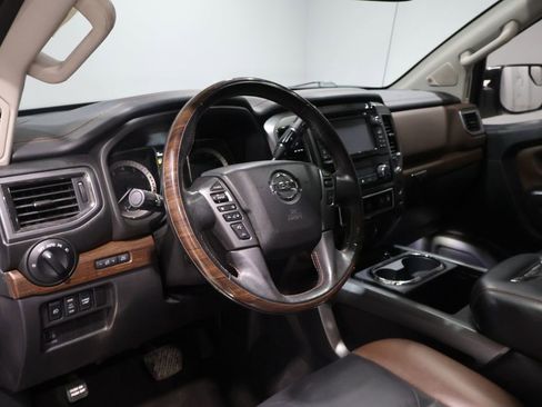 Used 2018 Nissan Titan Platinum Reserve w/ Platinum Utility Package image 18