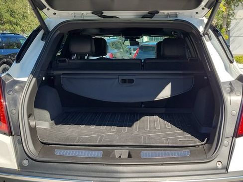 Used 2020 Cadillac XT5 Premium Luxury AWD/4WD image 8