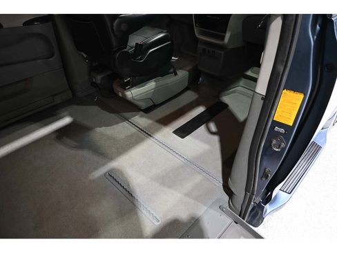 Used 2013 Toyota Sienna LE FWD image 19