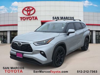 Used 2023 Toyota Highlander LE