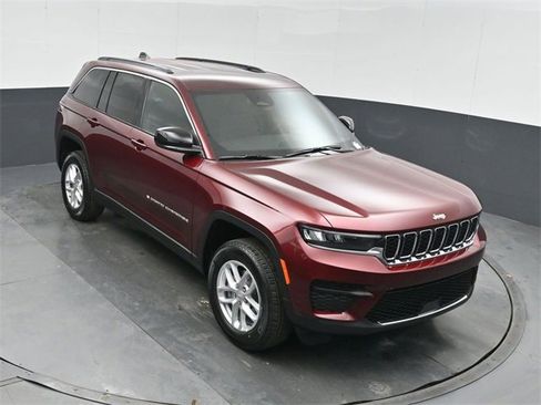 New 2025 Jeep Grand Cherokee Laredo image 37