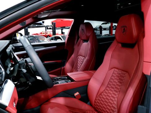 Used 2022 Lamborghini Urus AWD/4WD image 27