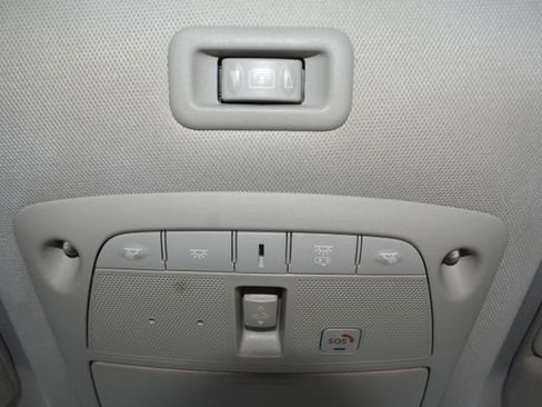 Used 2017 Nissan Pathfinder Platinum w/ Family Entertainment Package AWD/4WD image 39