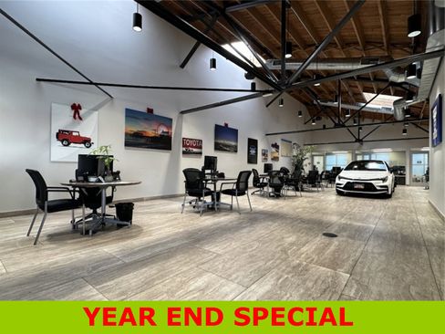 Used 2018 Toyota RAV4 Limited image 32