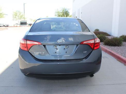 Used 2017 Toyota Corolla LE w/ Carpet Mat Package (TMS) FWD image 6