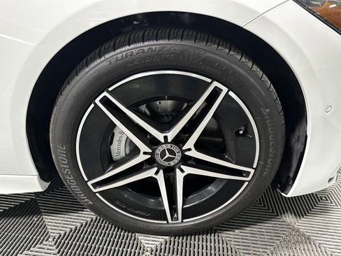 Used 2025 Mercedes-Benz C 300 4MATIC Sedan image 17