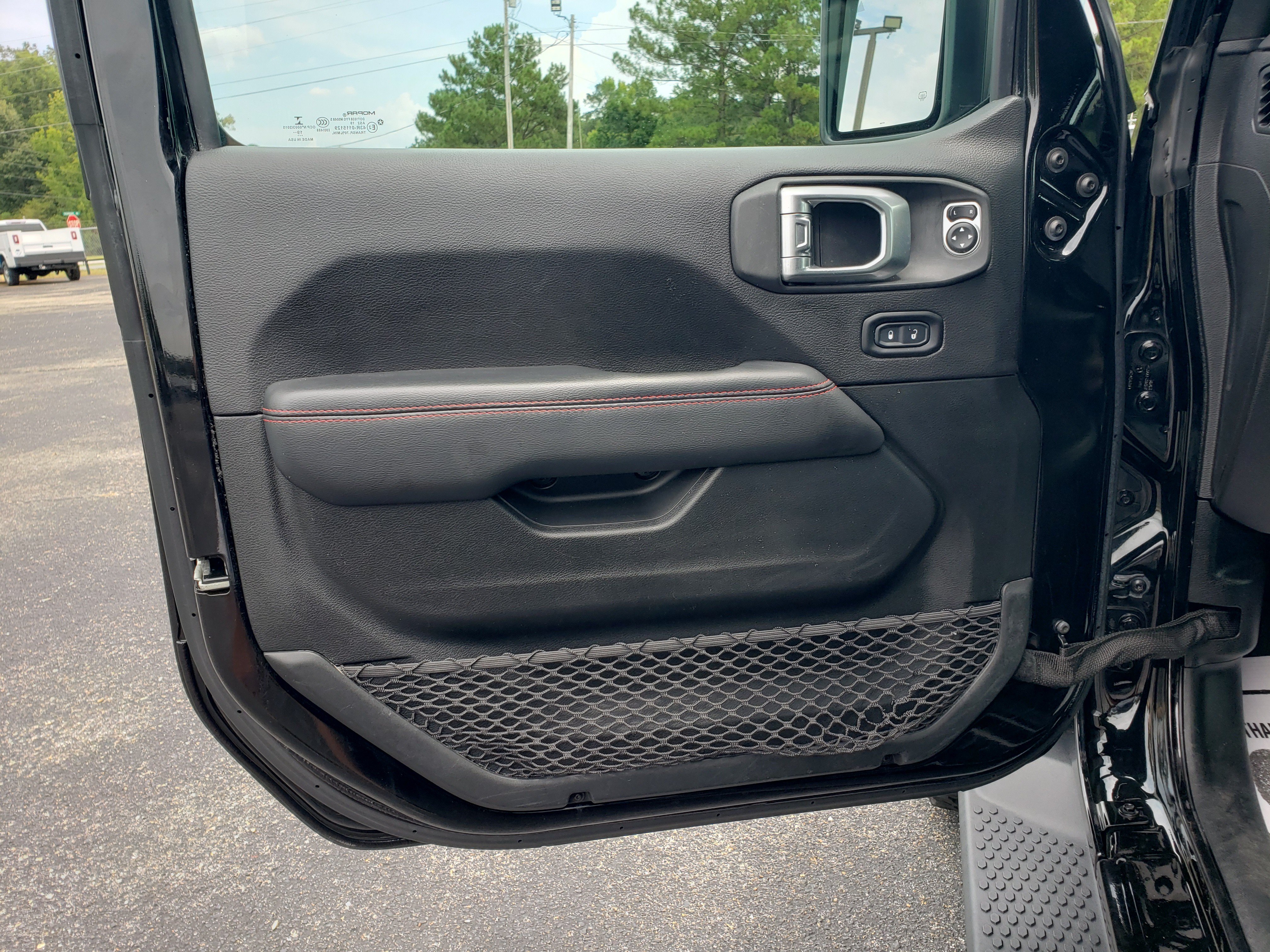 Used 2020 Jeep Wrangler Unlimited Rubicon AWD/4WD image 14