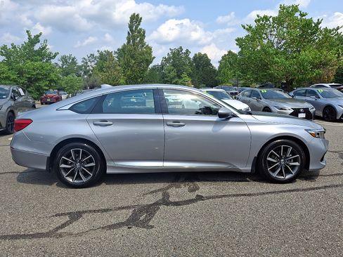 Used 2021 Honda Accord EX-L image 7