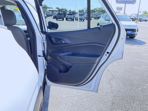 Certified 2024 Chevrolet Trax ACTIV FWD image 17
