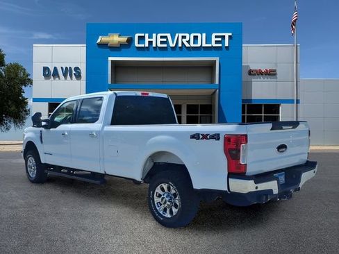 Used 2017 Ford F350 XLT w/ XLT Premium Package AWD/4WD image 5