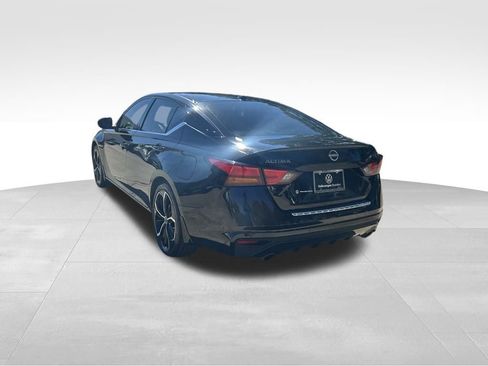 Used 2023 Nissan Altima 2.5 SR image 4