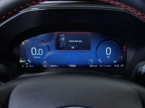 Certified 2024 Ford Escape ST-Line Elite w/ Premium Technology Package AWD/4WD image 18