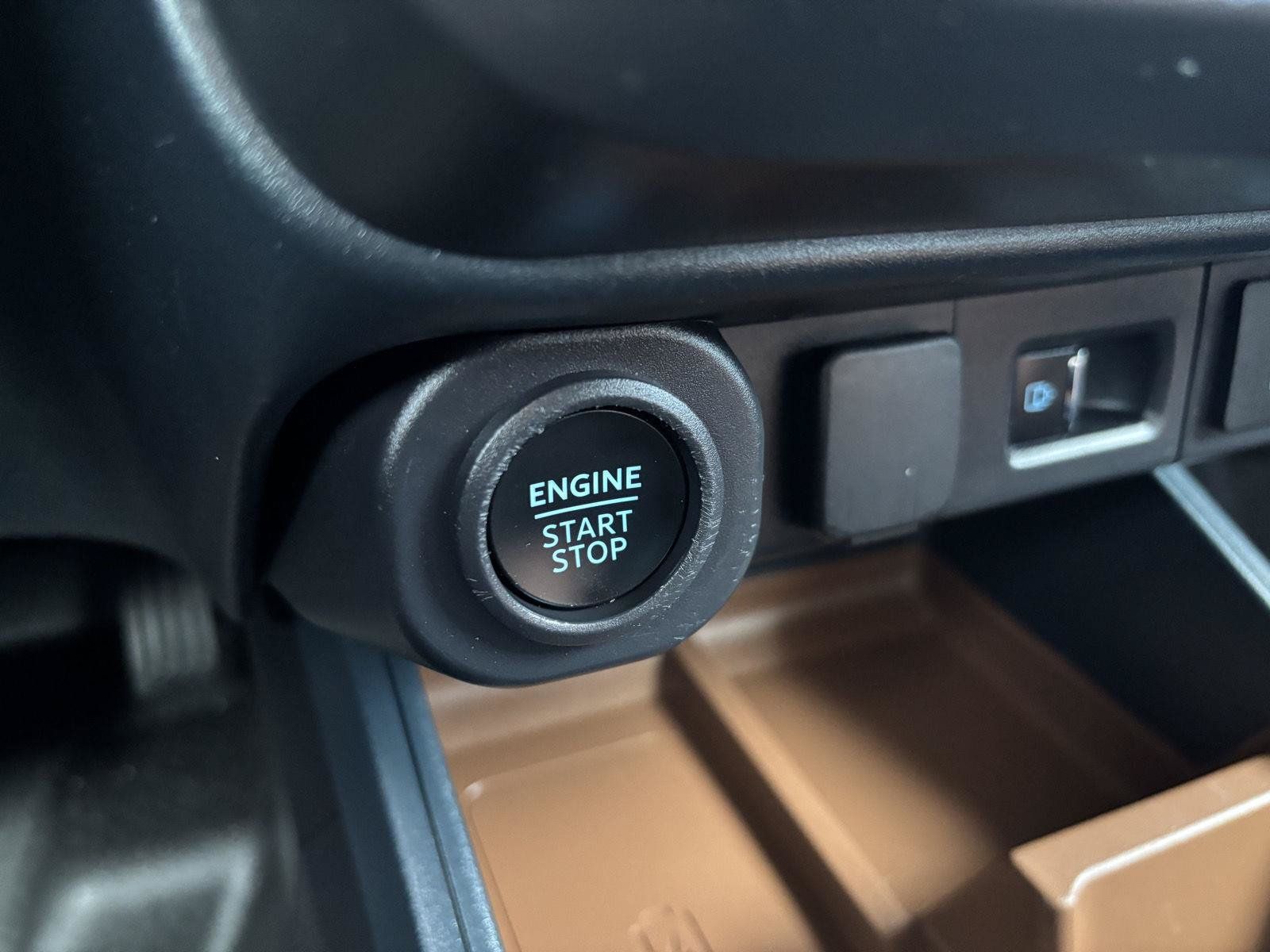Used 2024 Ford Maverick Lariat FWD image 28