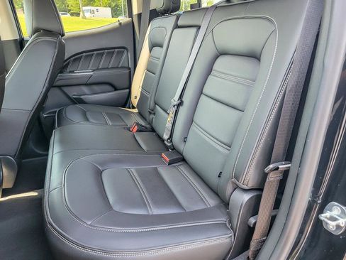 Certified 2022 GMC Canyon Denali w/ Denali Black Edition Package image 10