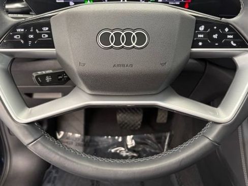 Used 2025 Audi Q5 Premium Plus AWD/4WD image 35