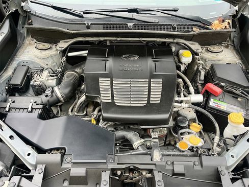 Used 2023 Subaru Forester Touring image 32