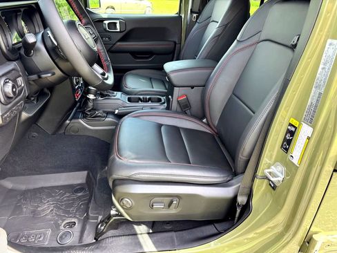 New 2026 Jeep Wrangler Unlimited Rubicon 392 w/ Quick Order Package 27X Moab AWD/4WD image 14