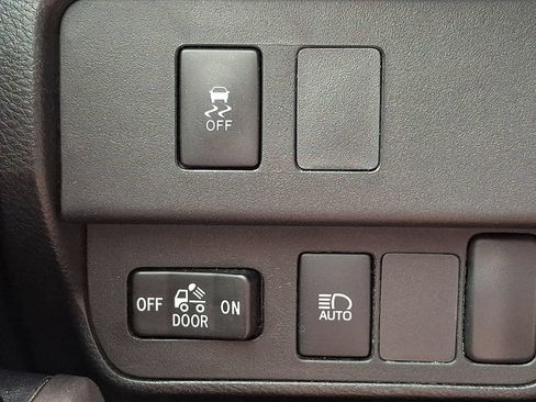 Certified 2023 Toyota Tacoma SR5 w/ Technology Package AWD/4WD image 22