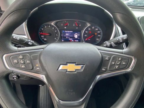 Used 2020 Chevrolet Equinox LT AWD/4WD image 18