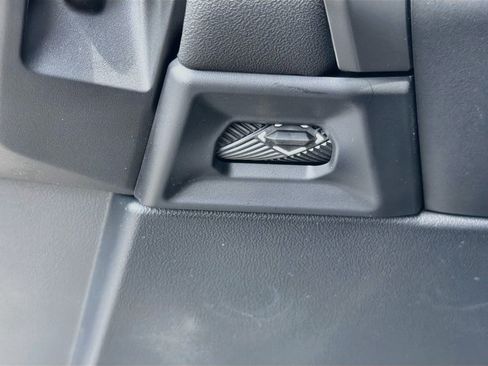 New 2026 BMW X3 xDrive30i w/ Premium Package AWD/4WD image 36