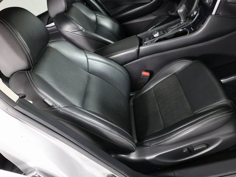 Used 2023 Nissan Maxima SV w/ Floor Mat Group image 32