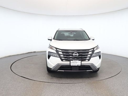 Used 2024 Nissan Rogue SL image 8