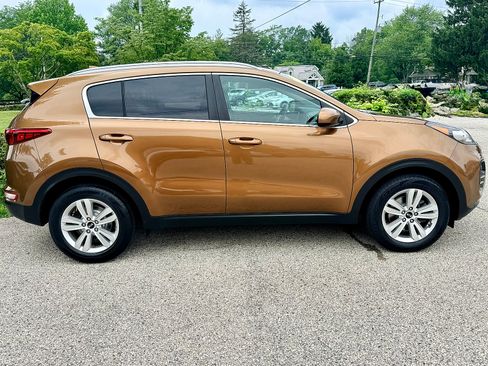 Used 2017 Kia Sportage LX w/ LX Popular Package AWD/4WD image 3