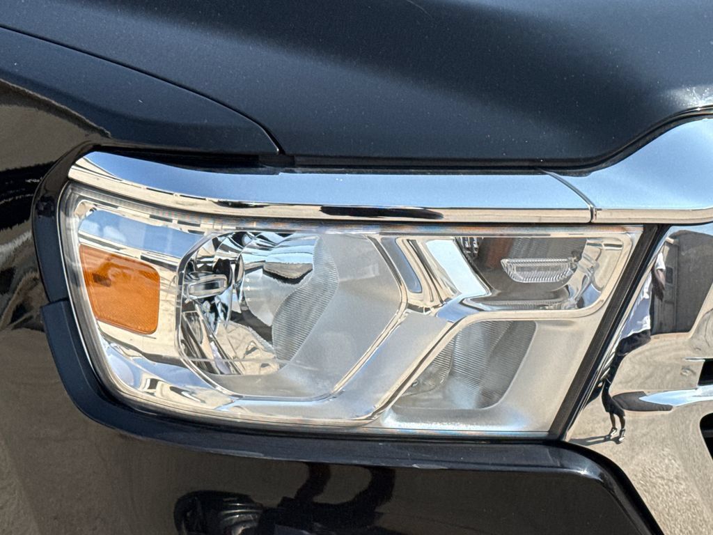 Used 2020 RAM 1500 Big Horn AWD/4WD image 4