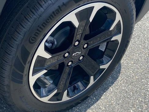 New 2026 Chevrolet Equinox LT w/ LPO, Floor Liner Package image 14