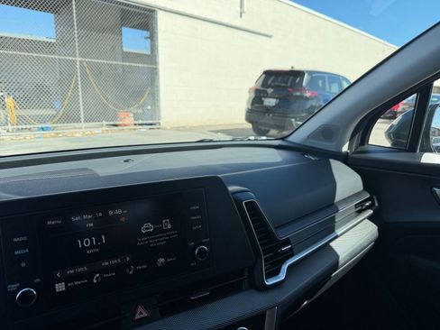 Used 2025 Kia Sportage LX image 34