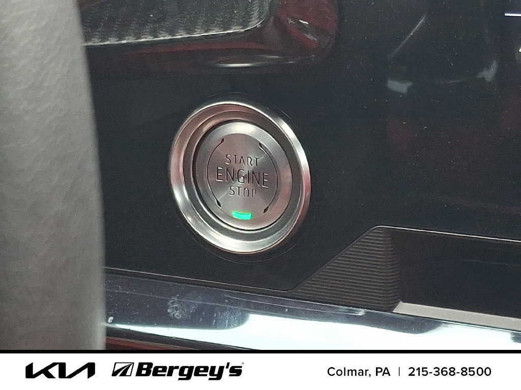 Used 2023 Chevrolet Corvette Stingray Premium Conv w/ Z51 Performance Package RWD image 24