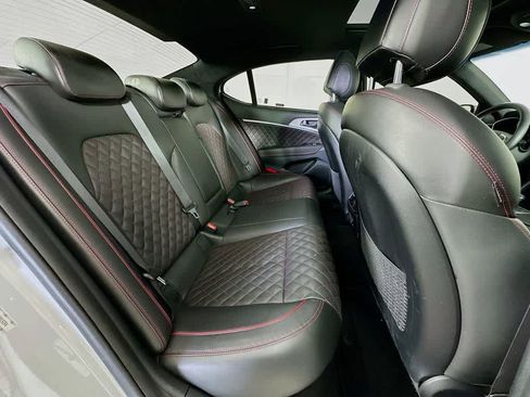 Used 2019 Genesis G70 2.0T Advanced w/ Sport Package image 34