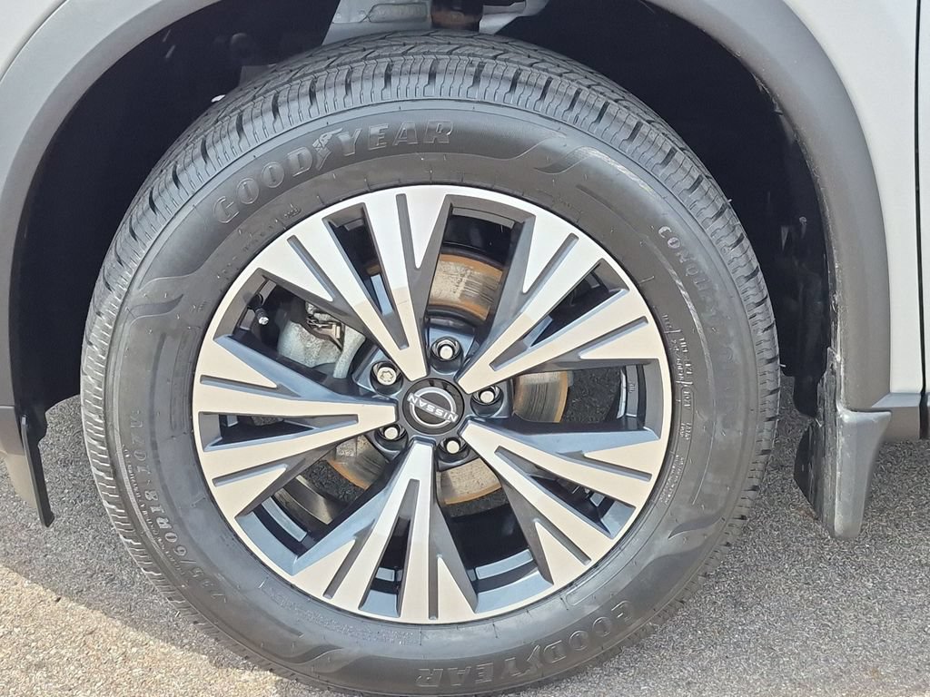 Certified 2023 Nissan Rogue SV w/ SV Premium B Package AWD/4WD image 10