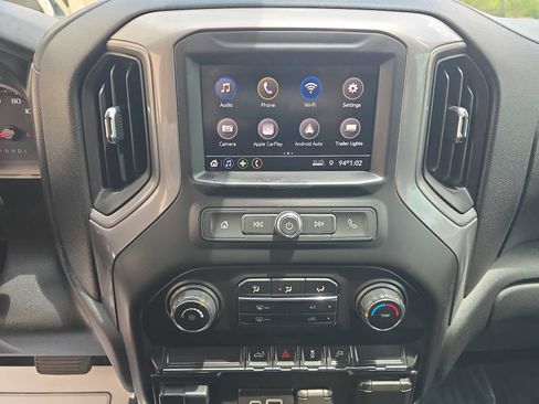 Used 2021 Chevrolet Silverado 1500 W/T w/ WT Value Package AWD/4WD image 19