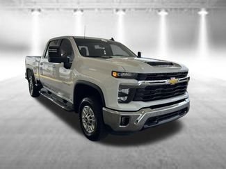 Used 2025 Chevrolet Silverado 2500 LT w/ Convenience Package AWD/4WD video 2