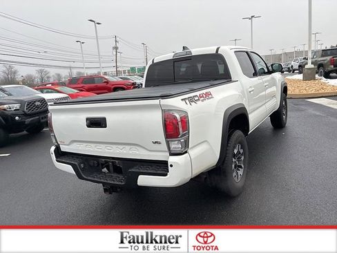 Certified 2020 Toyota Tacoma TRD Off-Road w/ TRD Premium Off Road Package image 10