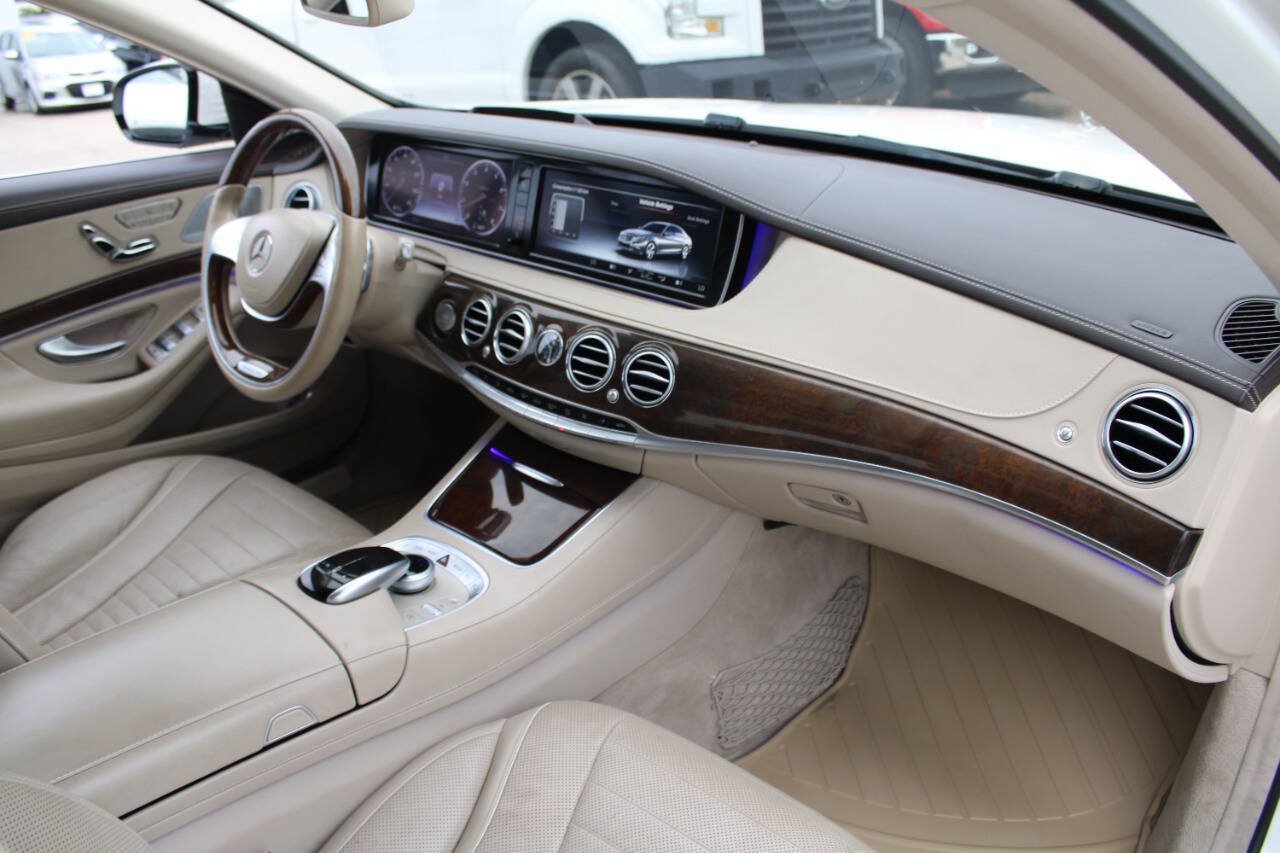 Used 2017 Mercedes-Benz S 550 4MATIC Sedan image 13