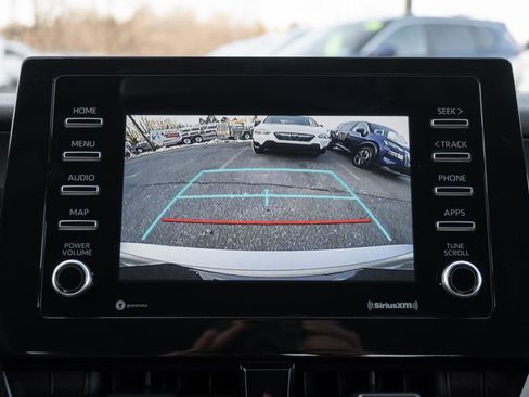 Used 2024 Toyota Camry SE image 3