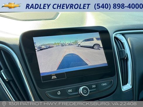 Used 2024 Chevrolet Malibu LT FWD image 9
