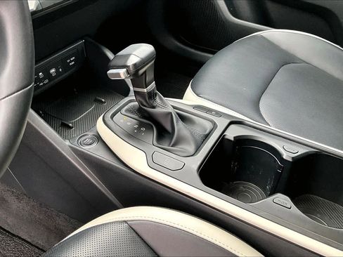 Used 2025 Kia K4 GT-Line w/ GT-Line Premium Package image 16