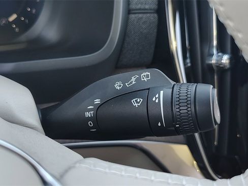 New 2026 Volvo XC90 B6 Ultra image 18