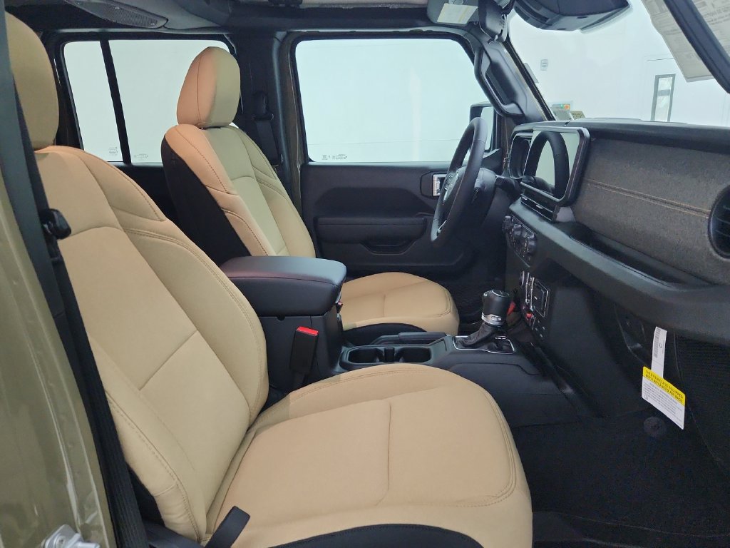 New 2026 Jeep Gladiator Willys AWD/4WD image 32