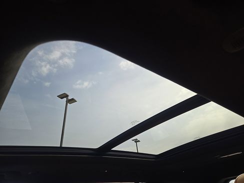 Used 2021 Jeep Grand Cherokee L Summit image 11