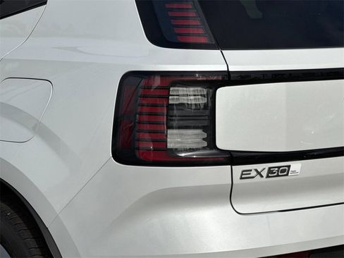 New 2025 Volvo EX30 Plus w/ Climate Package image 25